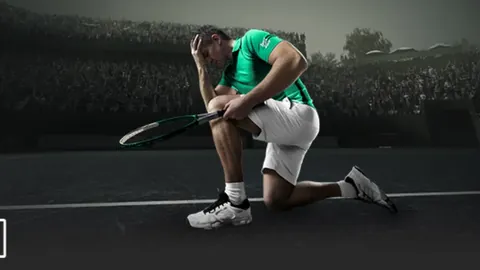 橙衣英雄无畏前行，救援一线显英勇