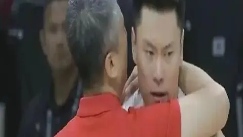 中国女足与加拿大女足激战平局，争夺Pinatar杯半决赛席位，中国台北队将成对手，央视新闻客户端实时报道